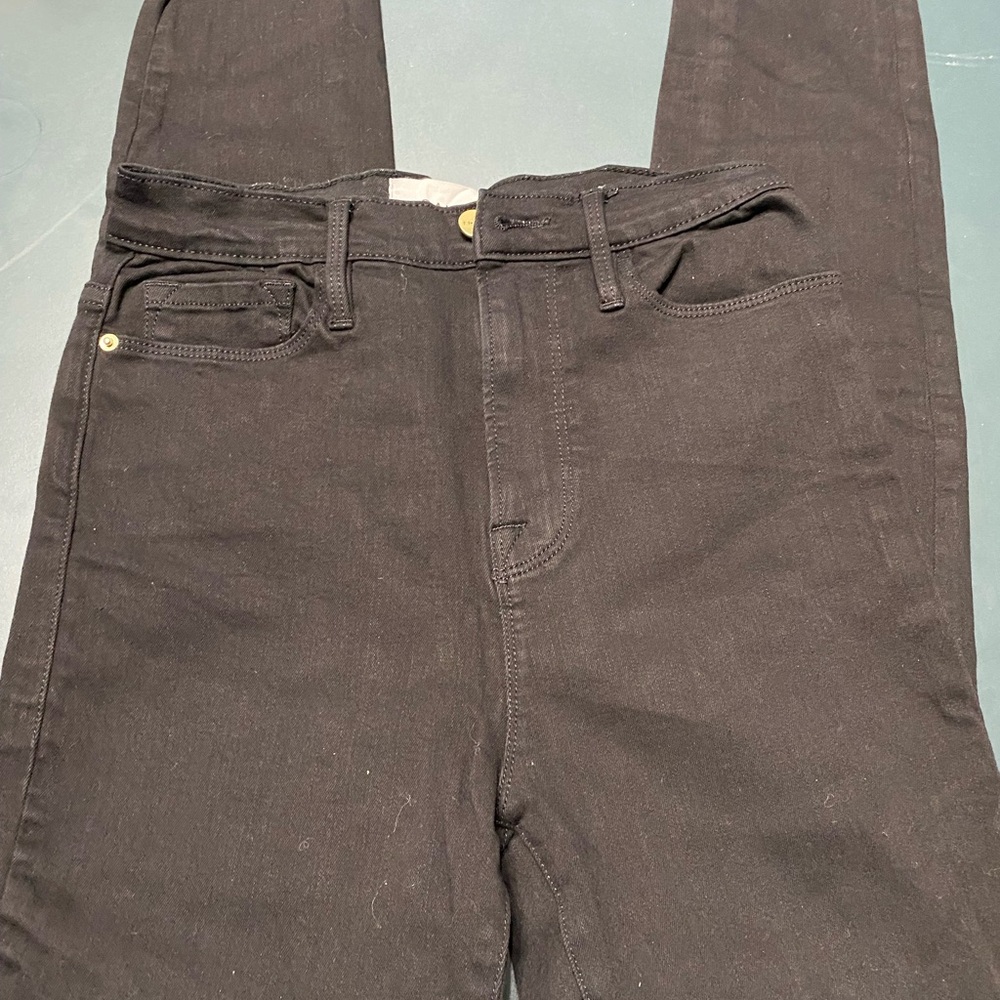 Frame Denim Women’s Skinny Jeans in Black